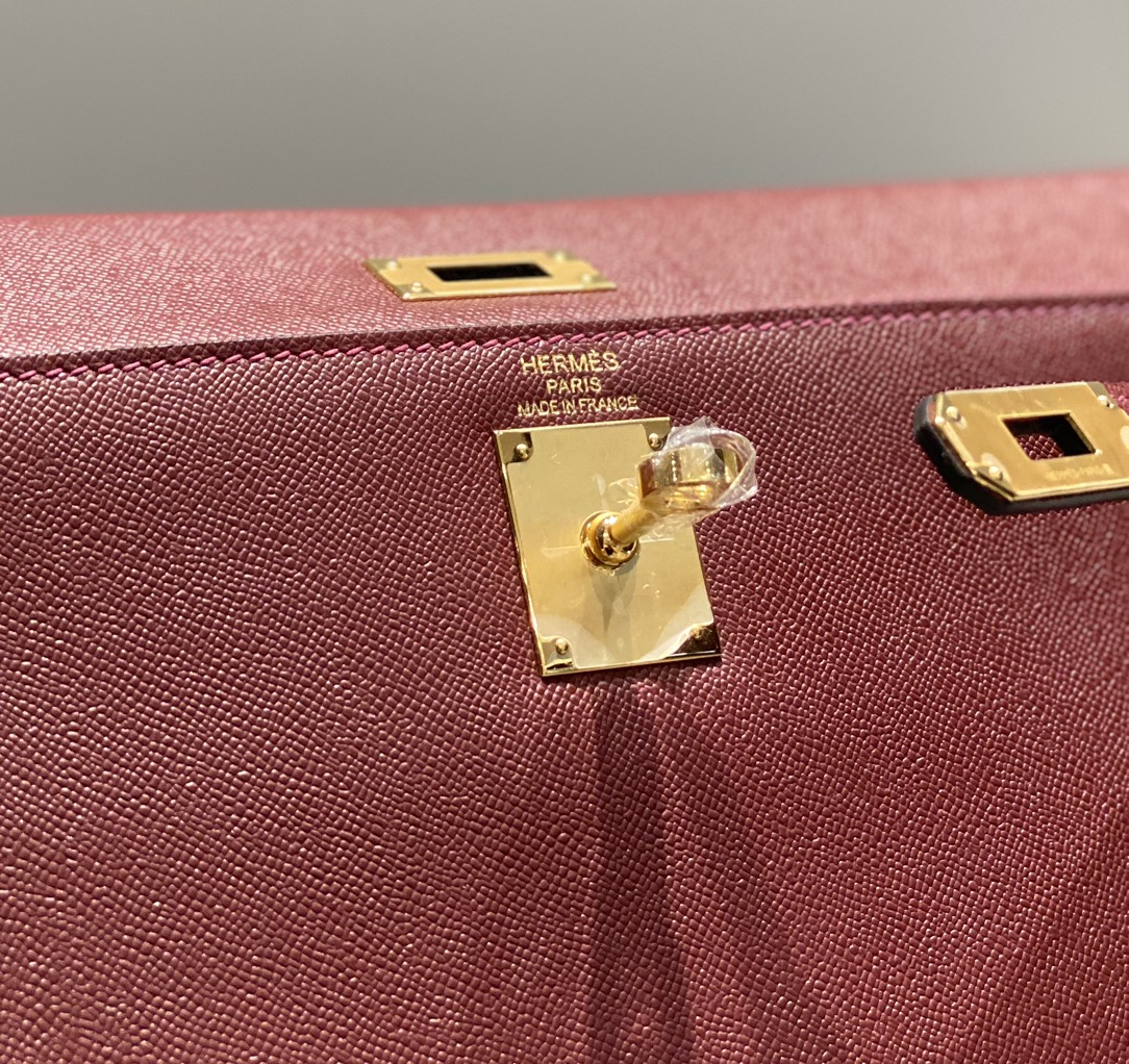 Hermes Kelly Elan Shoulder Bag in Bordeaux Epsom Leather 